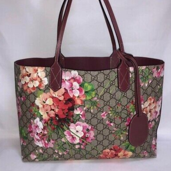 Gucci Luxury Bag STUNNING!! ๐งก๐๐ฉท๐๐๐ - Picture 2 of 12